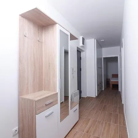 Apartman Kum